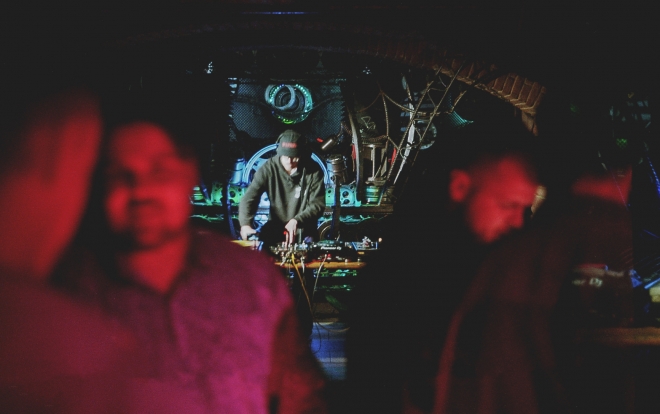 25 safensound, Cross club, dMIT